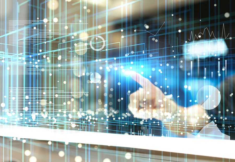 Stilisierte Darstellung von Datenflüssen mit Lichtbahnen und -punkten, dahinter eine Hand